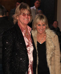 Robin Askwith and Linda Hayden 