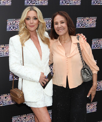 Jane Krakowski  and Arlene Phillips 