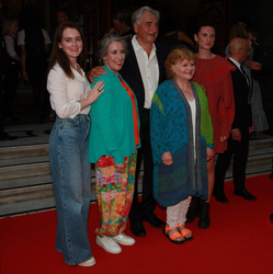 Sophie McShera, Phyllis Logan, Jim Carter, Lesley Nicol and  Bes