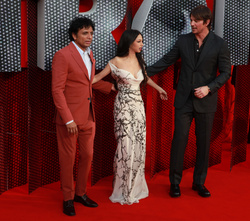 M Night Shyamalan, Saleka and Josh Hartnett 