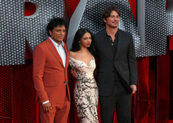 M Night Shyamalan, Saleka and Josh Hartnett 