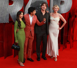  Bhavna Vaswani, M Night Shyamalan, Saleka and Josh Hartnett 