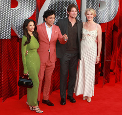  Bhavna Vaswani, M Night Shyamalan, Saleka and Josh Hartnett 