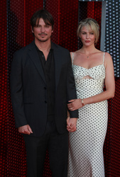 Josh Hartnett and Tamsin Egerton  