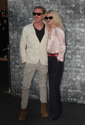 Damian Lewis and Alison Mosshart