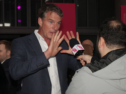  Dan Snow  