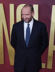  Ralph Fiennes