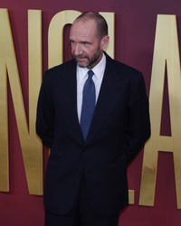  Ralph Fiennes