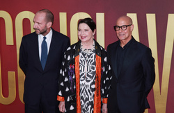 Ralph Fiennes, Isabella Rossellini, Stanley Tucci  