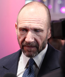  Ralph Fiennes