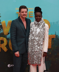 Pedro Pascal and Lupita Nyong