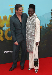 Pedro Pascal and Lupita Nyong