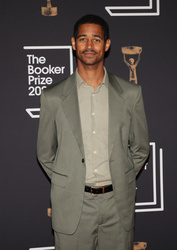 Alfred Enoch 