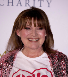  Lorraine Kelly 