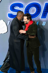 Idris Elba and Keanu Reeves 