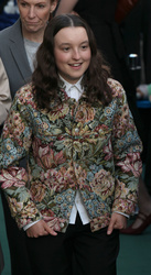 Bella Ramsey 