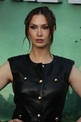 Alixandra Fuchs  