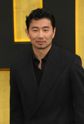  Simu Liu 