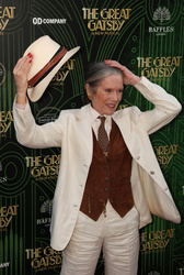  Lorraine Chase 