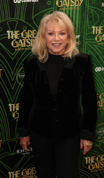  Elaine Paige 