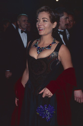  Theresa Russell 