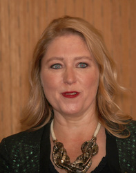 Anna Smith 