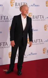 Toby Jones 