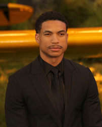 Greg Tarzan Davis 