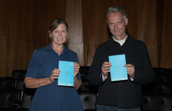 Vincent Delecroix  and   Helen Stevenson 