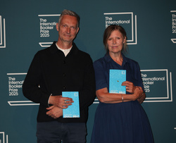 Vincent Delecroix  and   Helen Stevenson 